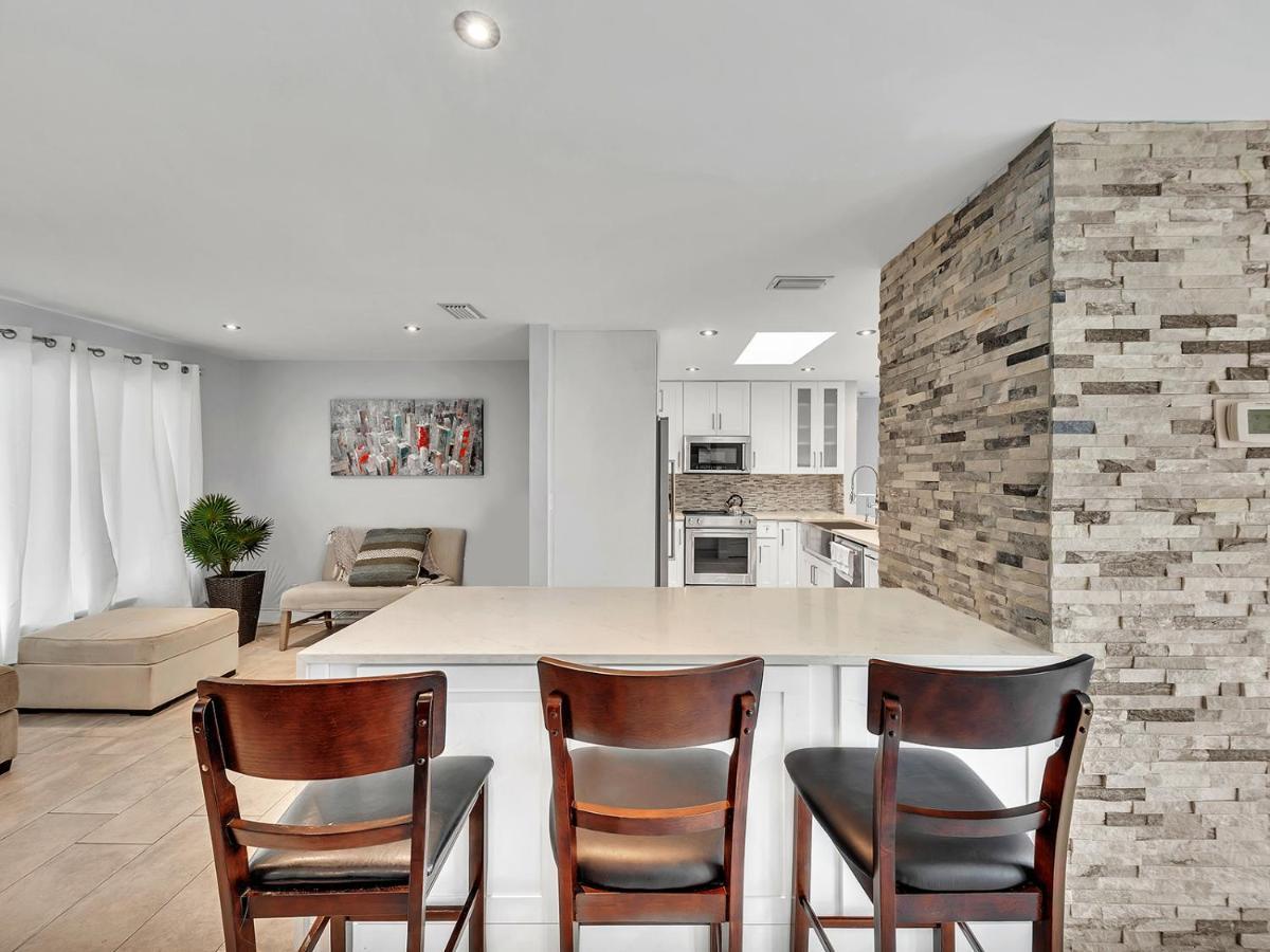 Supervilla - 3Br/2Ba - Pool - Walk To Beach Hollywood Exteriör bild