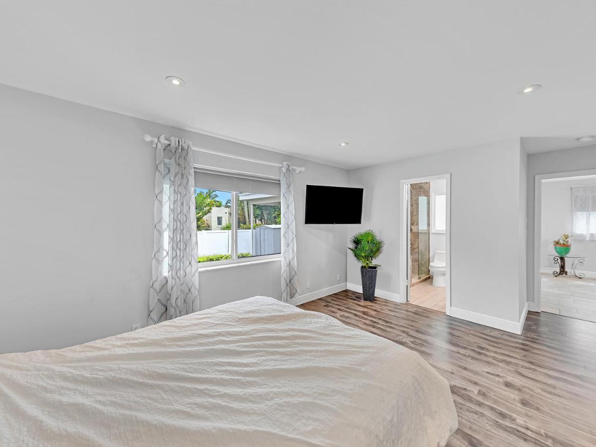 Supervilla - 3Br/2Ba - Pool - Walk To Beach Hollywood Exteriör bild