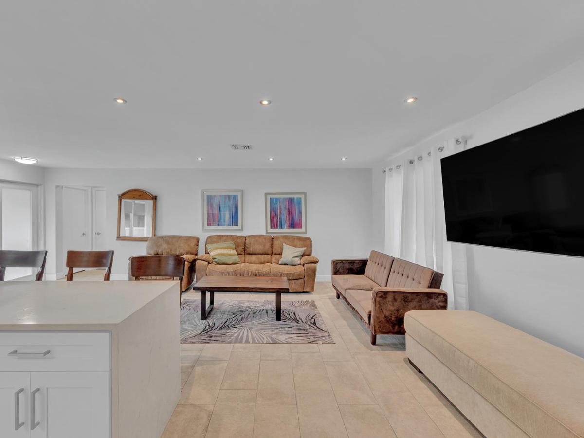 Supervilla - 3Br/2Ba - Pool - Walk To Beach Hollywood Exteriör bild